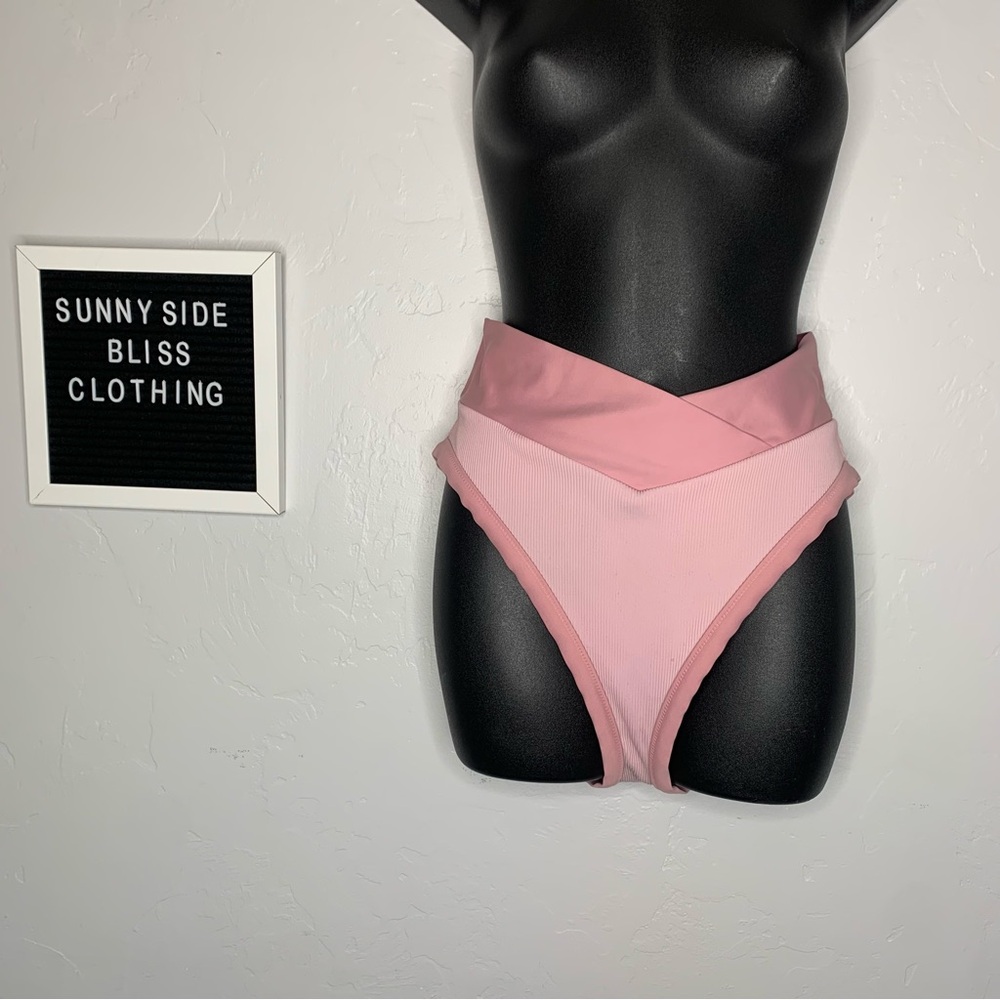 Aerie Pink Ribbed High Cut Cheeky Bikini Bottoms Women’s Swim Size Large